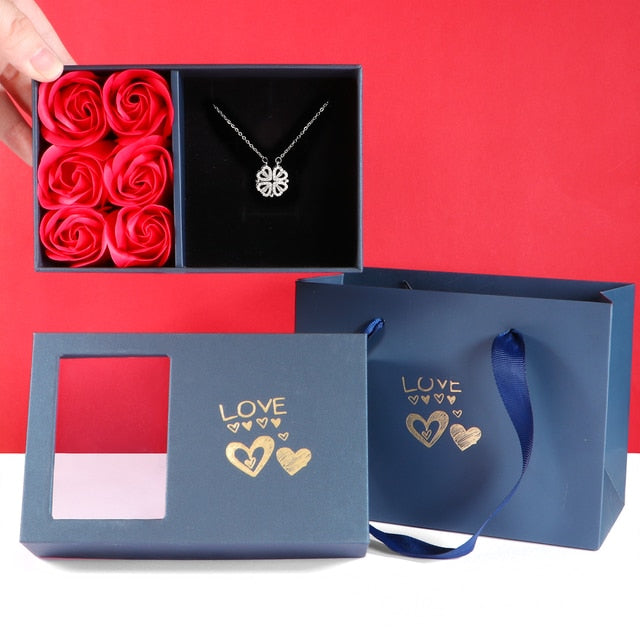 Detachable four leaf clover necklace