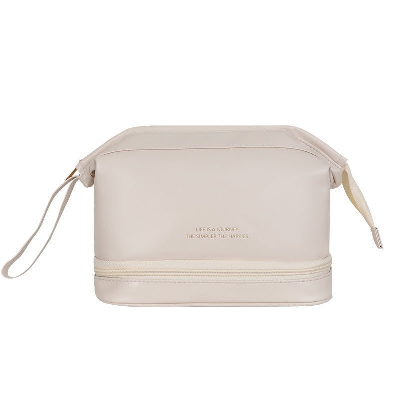Reisekosmetiktasche aus Leder