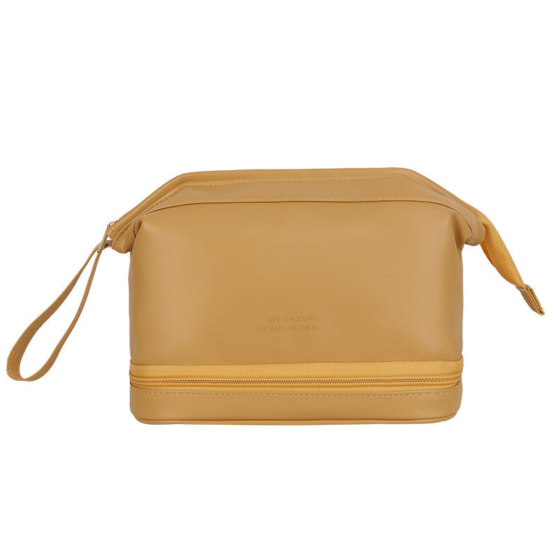 Reisekosmetiktasche aus Leder