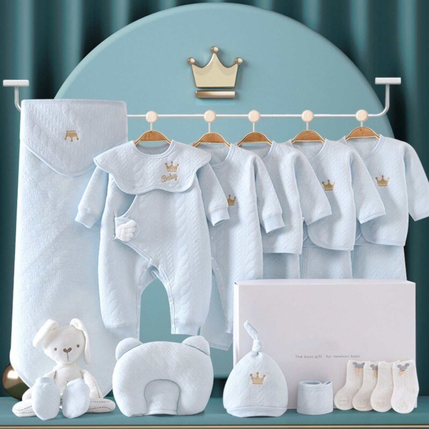 Luxurious set for newborns