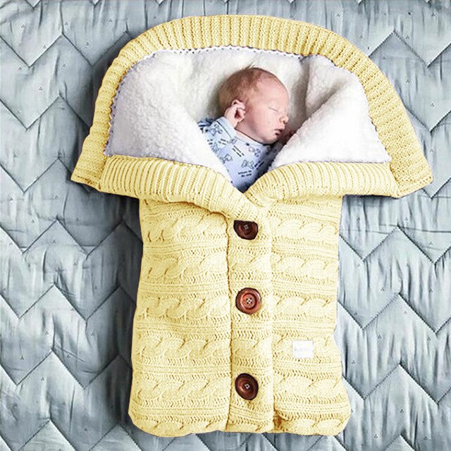 Sleeping bag knitted blanket for the stroller and bed