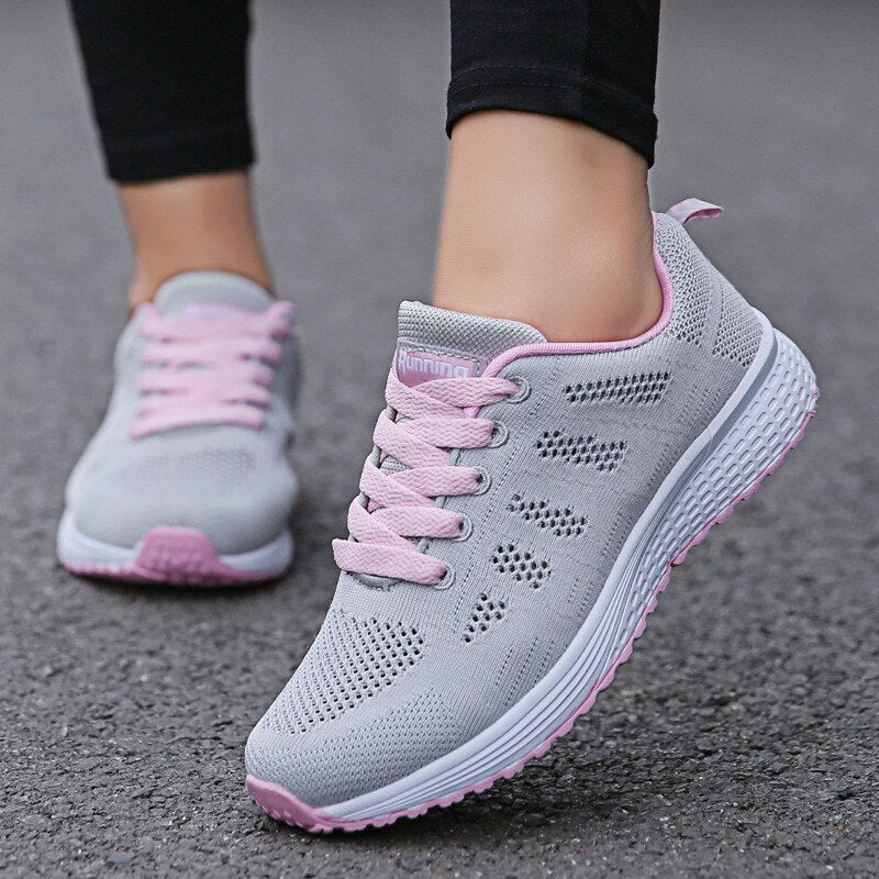 Breathable women's sneakers